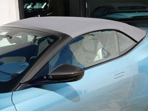 Used 2020 Aston Martin DBS Superleggera Volante RWD image 22