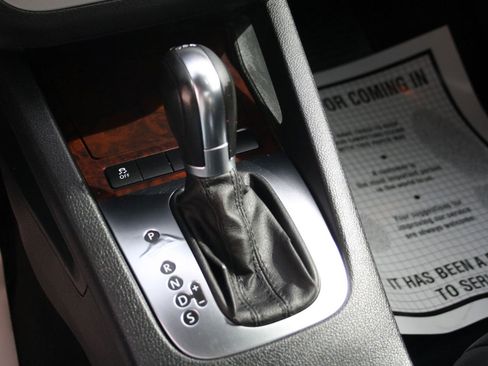 Used 2012 Volkswagen Eos Lux image 19