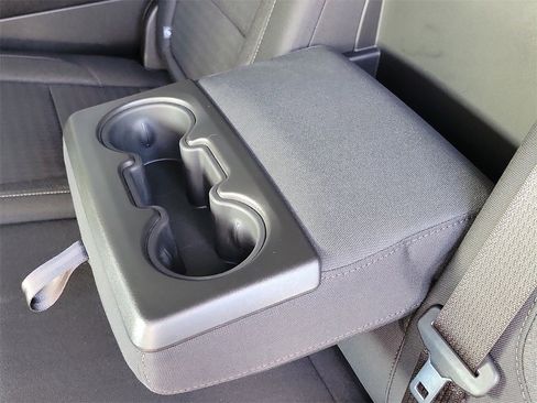 Used 2023 GMC Sierra 1500 Elevation image 21