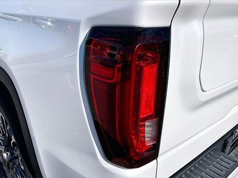 Used 2024 GMC Sierra 1500 Denali Ultimate image 29