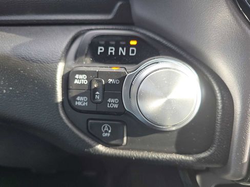 Used 2024 RAM 1500 Laramie image 32