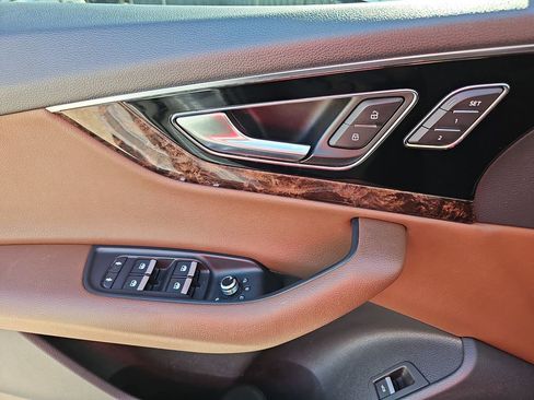 Used 2018 Audi Q7 3.0T Premium Plus image 34