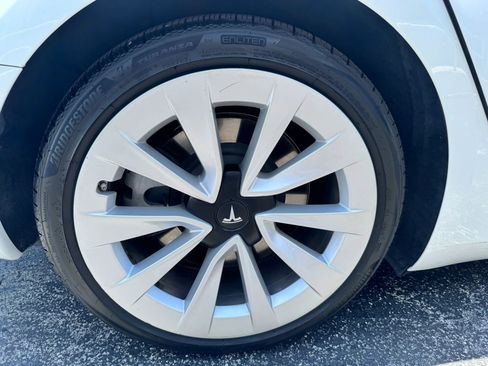 Used 2021 Tesla Model 3 Standard Range Plus RWD image 32
