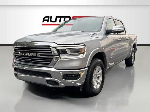 Used 2022 RAM 1500 Laramie AWD/4WD image 3