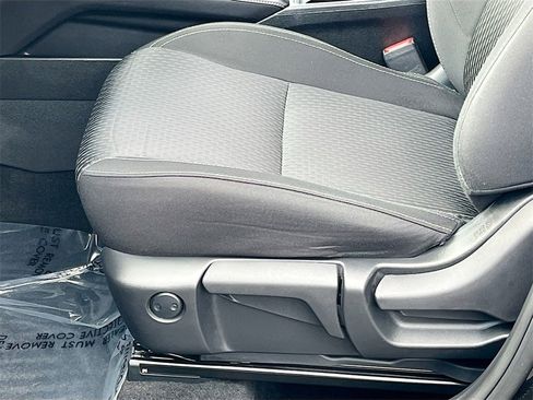 Used 2024 Mitsubishi Outlander ES image 17