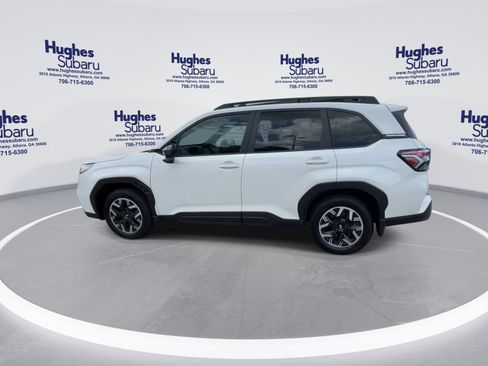Certified 2025 Subaru Forester Premium AWD/4WD image 7