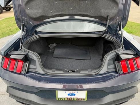 Used 2026 Ford Mustang Dark Horse RWD image 5