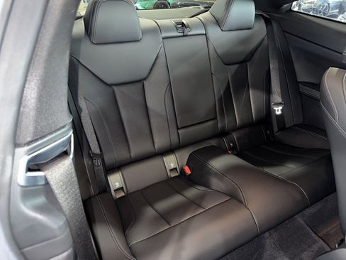 Used 2023 BMW 430i Coupe w/ Convenience Package RWD image 11
