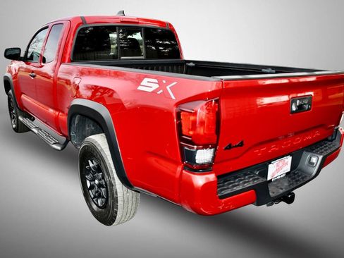 Used 2021 Toyota Tacoma SR5 image 5