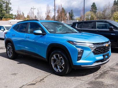 Used 2025 Chevrolet Trax LT