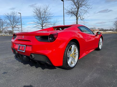 Used 2018 Ferrari 488 Spider image 10