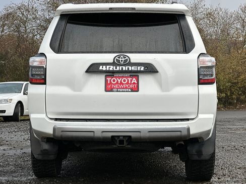 Used 2019 Toyota 4Runner TRD Off-Road Premium image 5