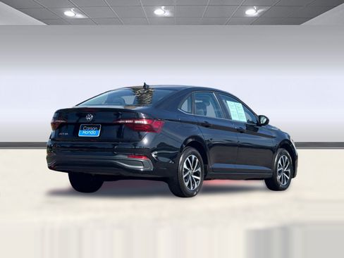 Used 2024 Volkswagen Jetta S FWD image 9
