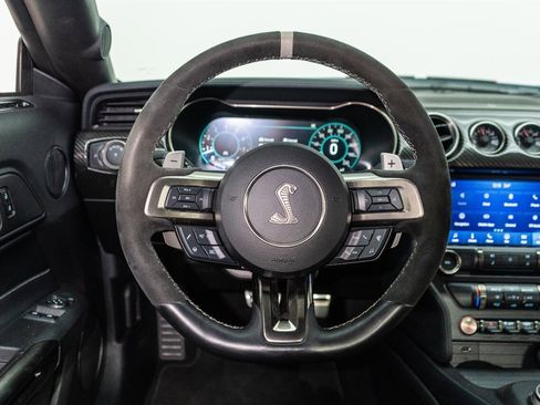 Used 2022 Ford Mustang Shelby GT500 w/ Carbon Fiber Track Pack image 91