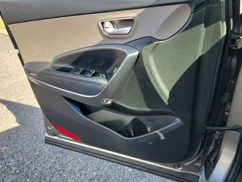 Used 2018 Hyundai Santa Fe Sport w/ 2.4L Value Package 02 image 20