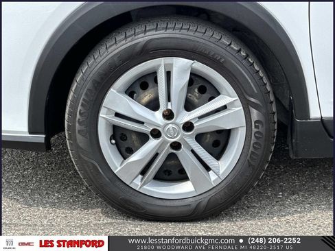 Used 2023 Nissan Kicks S FWD image 10