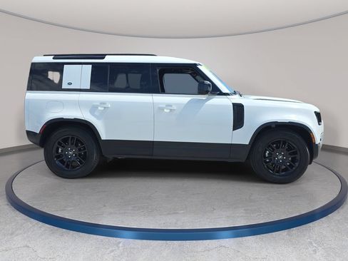 Used 2024 Land Rover Defender 110 S AWD/4WD image 4
