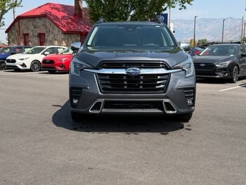Used 2023 Subaru Ascent Touring AWD/4WD image 6