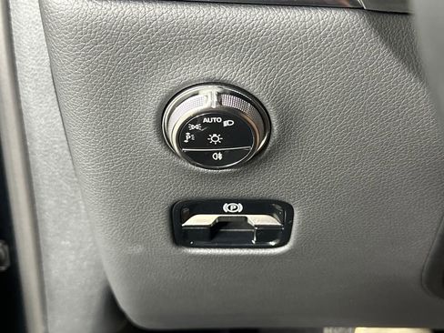 Certified 2026 Mercedes-Benz GLC 300 image 34