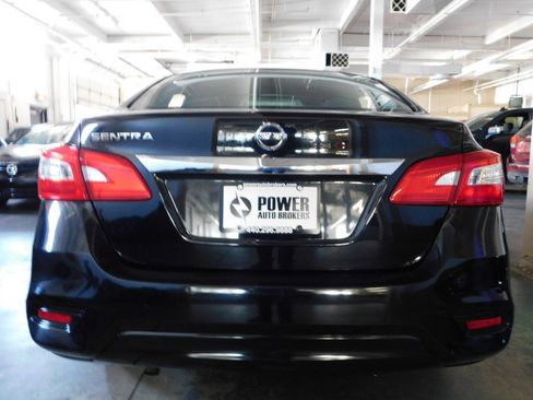 Used 2017 Nissan Sentra S image 6