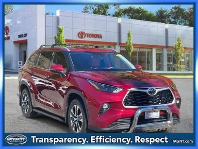 Used 2022 Toyota Highlander XLE