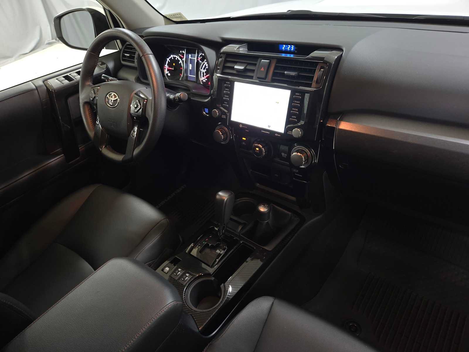 Used 2021 Toyota 4Runner TRD Off-Road Premium w/ Moonroof Package AWD/4WD image 10