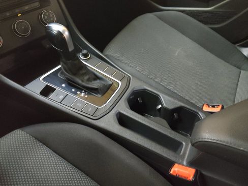 Used 2020 Volkswagen Jetta S image 26