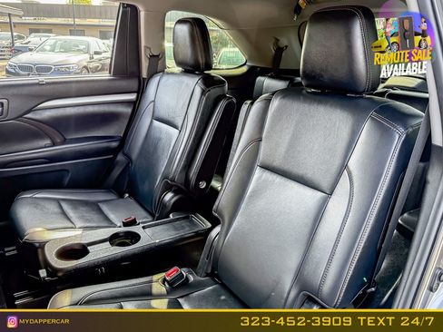 Used 2019 Toyota Highlander XLE FWD image 17