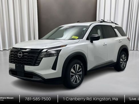 New 2026 Nissan Pathfinder SL AWD/4WD image 1