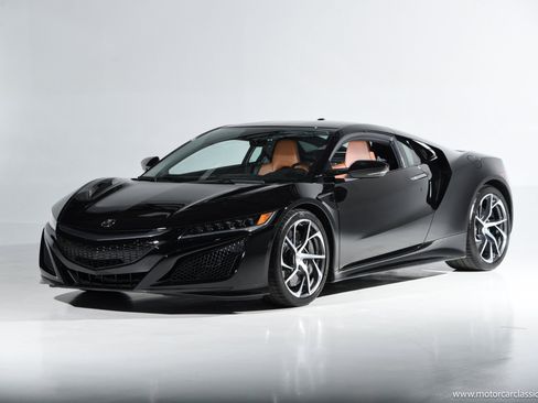 Used 2018 Acura NSX AWD/4WD image 3