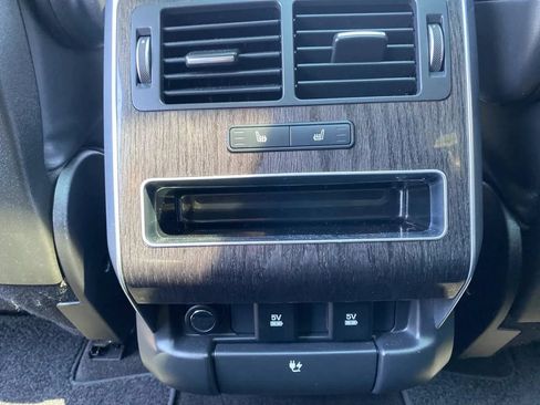 Used 2019 Land Rover Range Rover Sport HSE AWD/4WD image 18