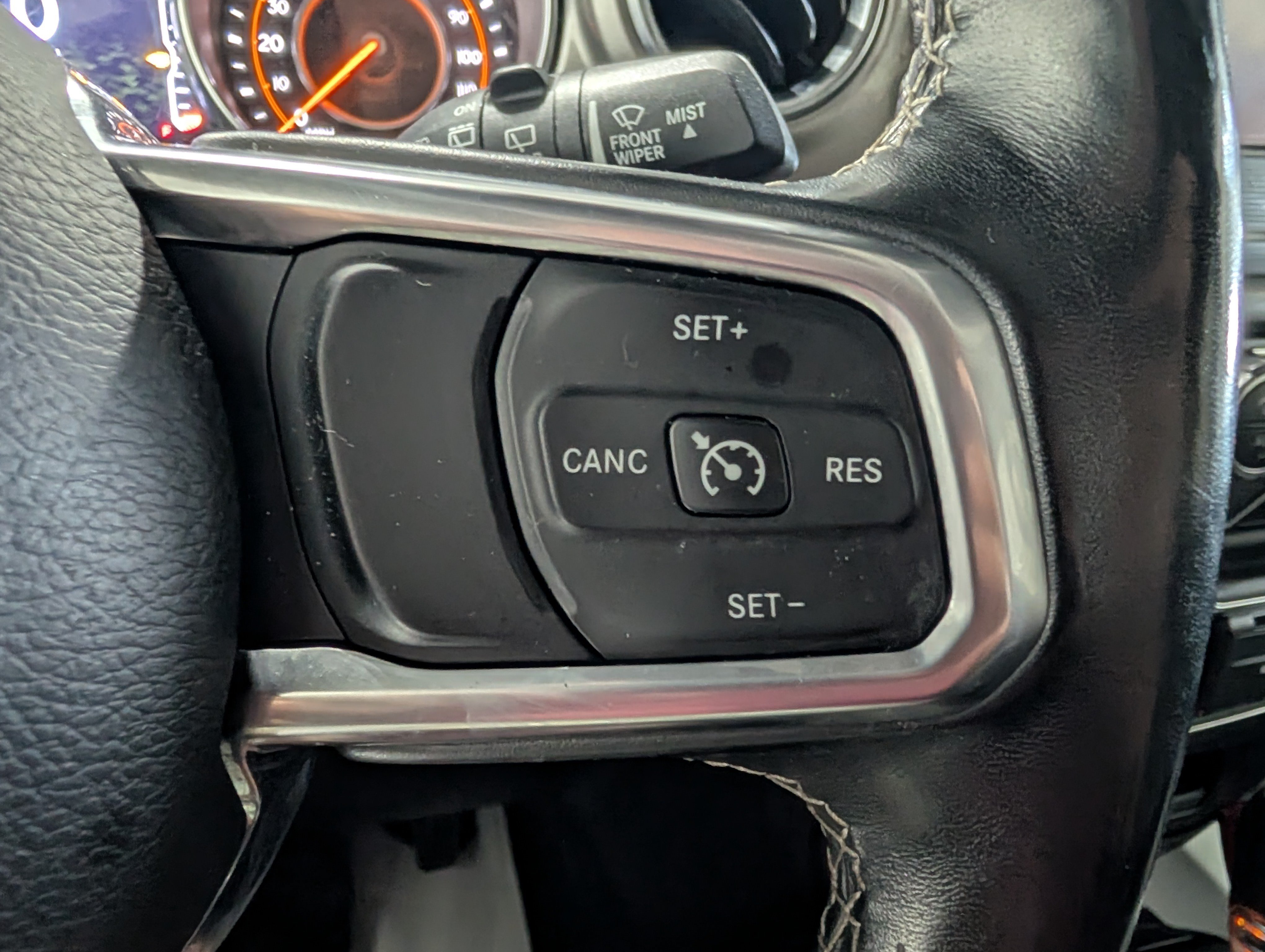 Used 2019 Jeep Wrangler Unlimited Sahara w/ Cold Weather Group AWD/4WD image 21