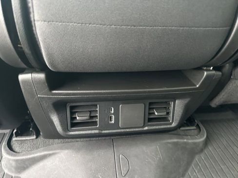 Used 2024 Chevrolet Silverado 1500 Custom Trail Boss image 25