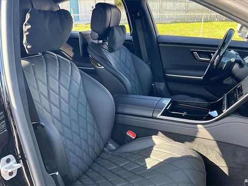 Used 2024 Mercedes-Benz S 580e 4MATIC Sedan image 30