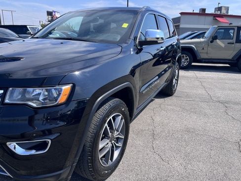 Used 2022 Jeep Grand Cherokee Limited image 5