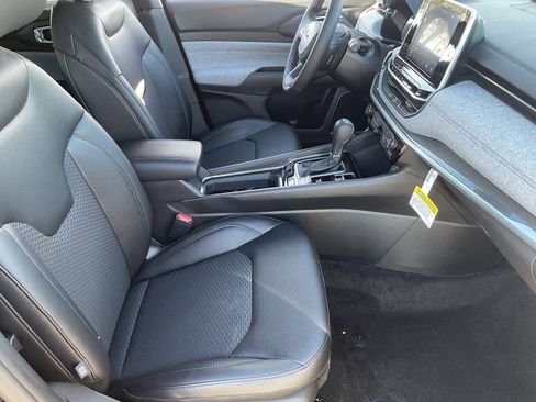 New 2026 Jeep Compass Latitude image 10