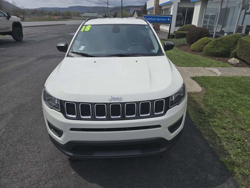 Used 2018 Jeep Compass Sport image 8