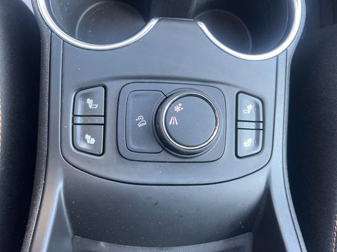 Used 2019 GMC Terrain SLE w/ Driver Convenience Package image 10