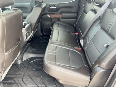 Used 2019 Chevrolet Silverado 1500 High Country w/ Technology Package image 15