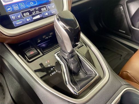 Used 2020 Subaru Outback Touring w/ Popular Package #2 image 15