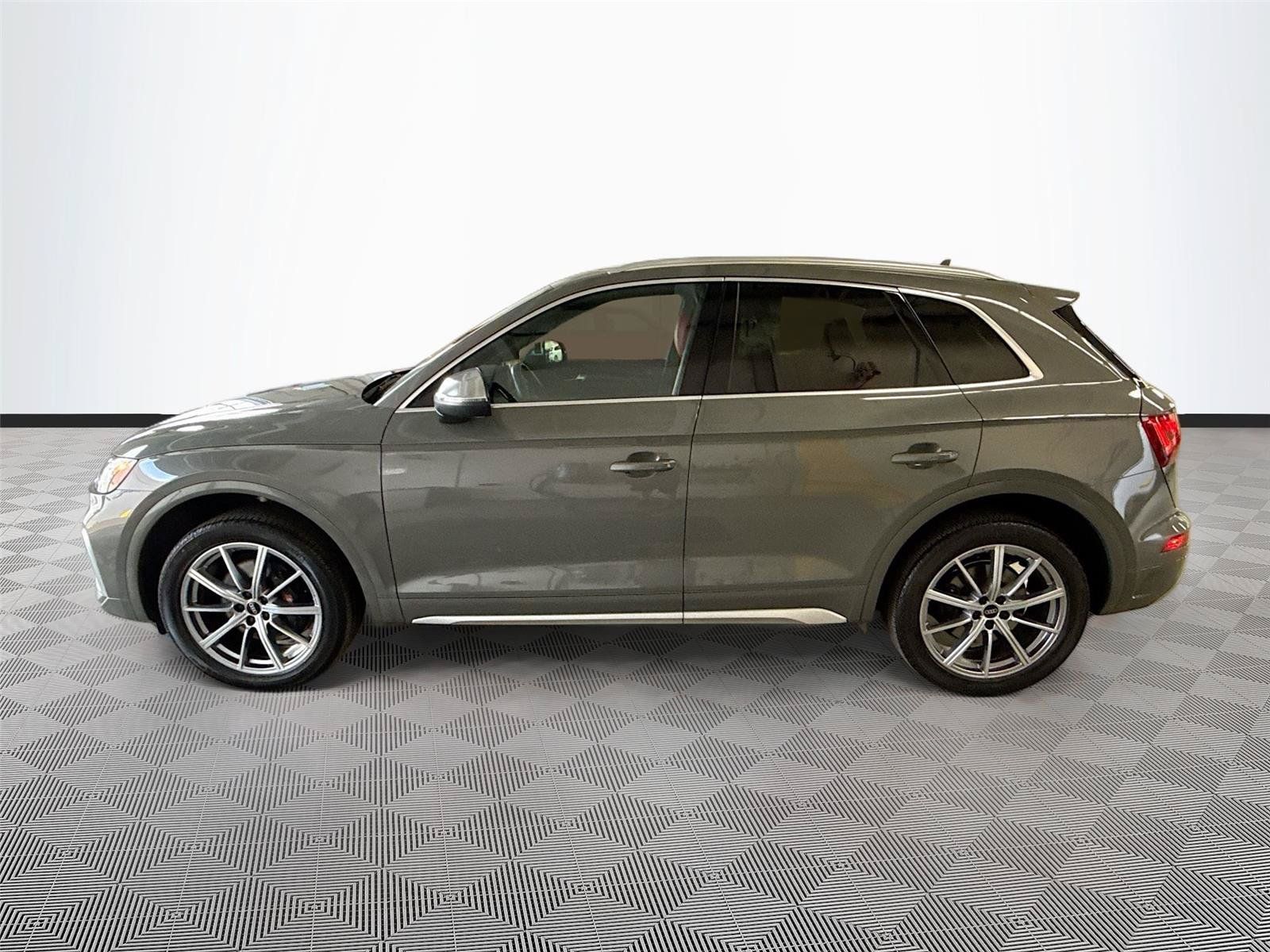 Used 2023 Audi SQ5 Premium Plus w/ Premium Plus Package AWD/4WD image 4