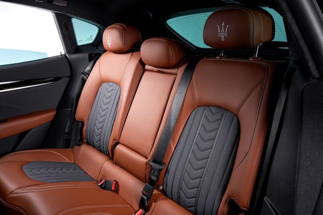 Used 2023 Maserati Levante GT AWD/4WD image 24