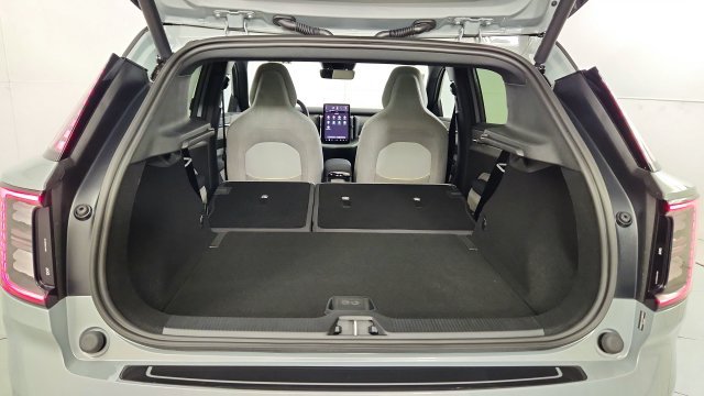 New 2026 Volvo EX30 Ultra w/ Protection Package Premier AWD/4WD image 36