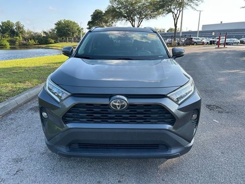 Used 2020 Toyota RAV4 XLE FWD image 8