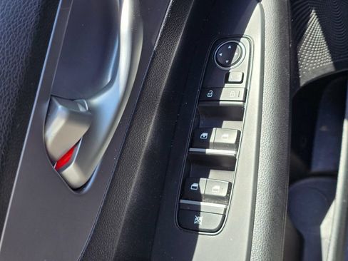 Used 2023 Kia Forte LXS FWD image 14