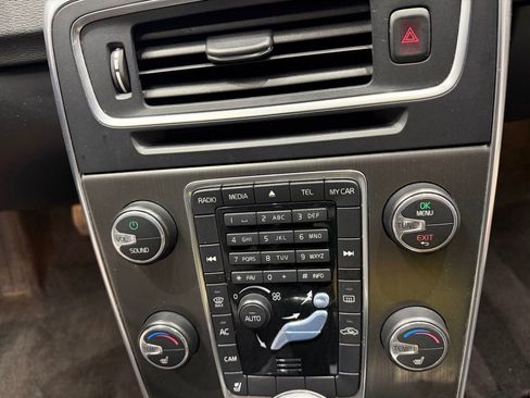 Used 2015 Volvo S60 T5 Premier Plus image 31