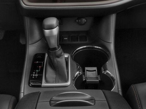 Used 2016 Toyota Highlander Limited FWD image 11