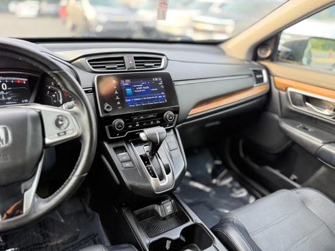 Used 2017 Honda CR-V Touring image 25