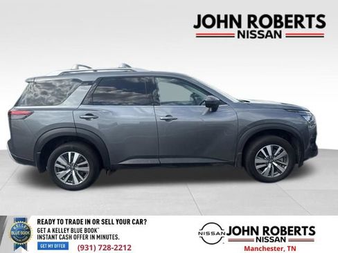 Used 2023 Nissan Pathfinder SL AWD/4WD image 7