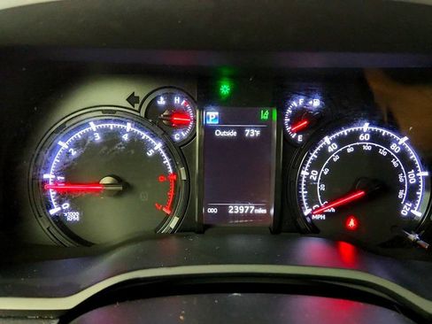 Used 2023 Toyota 4Runner SR5 Premium w/ Moonroof Package AWD/4WD image 15